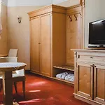 Palac Czarny Las Hotel Wozniki