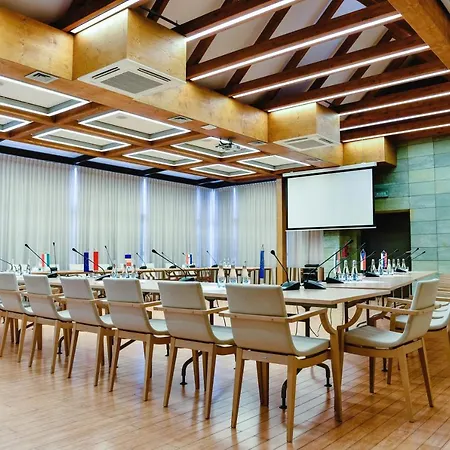 Hotel Pałac Czarny