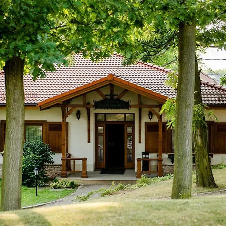Hotel Pałac Czarny