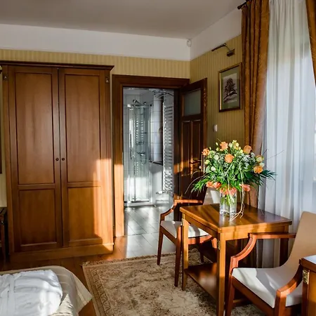 Pałac Czarny Hotel