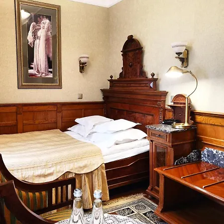 Hotel Palac Czarny Las