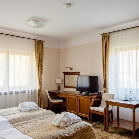 Hotel Palac Czarny Las