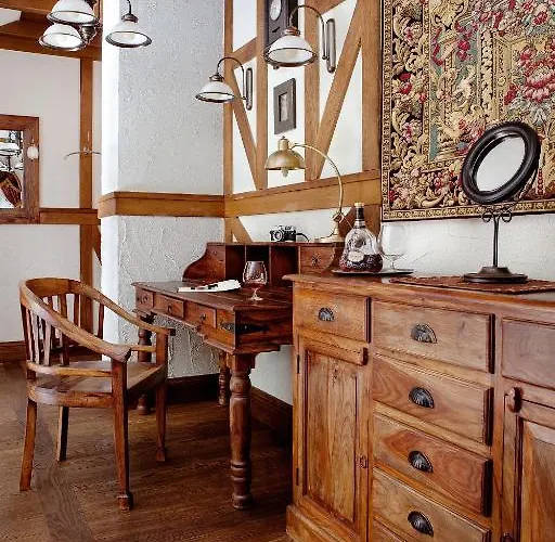 Pałac Czarny Hotel Wożniki