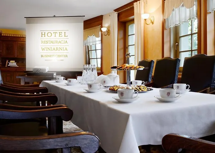 Palac Czarny Wożniki