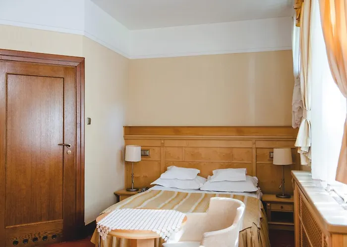 Hotel Palac Czarny 4*